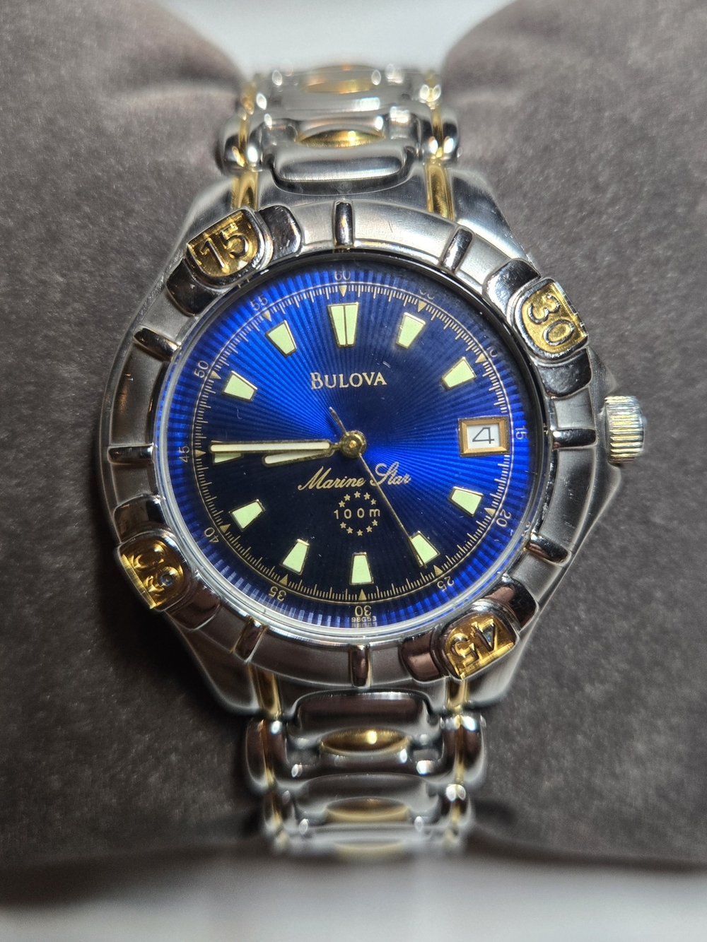 Pristine Vintage Bulova Marine Star 100M Two-Tone Men's Watch Blue Sunburst Dial